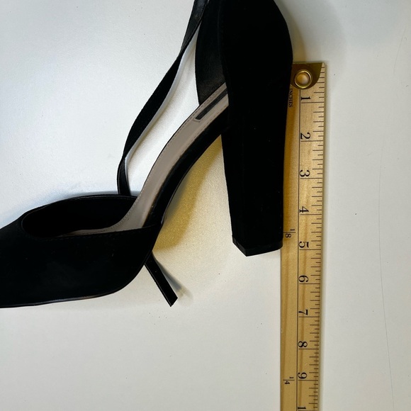 Forever 21 Elegant Black Heels - Picture 6 of 6